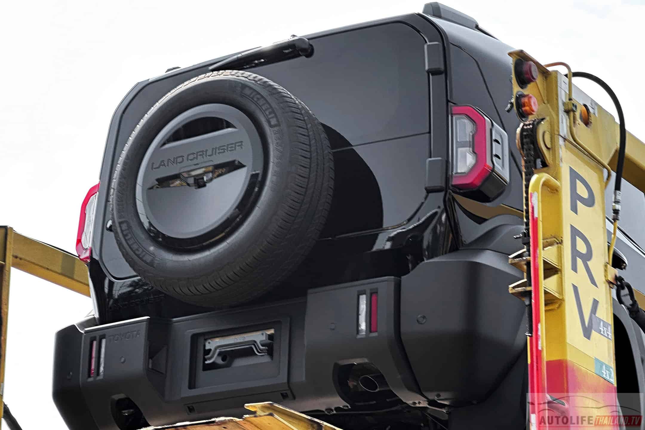 Toyota Land Cruiser FJ