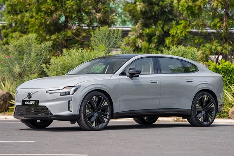 Volvo ES90