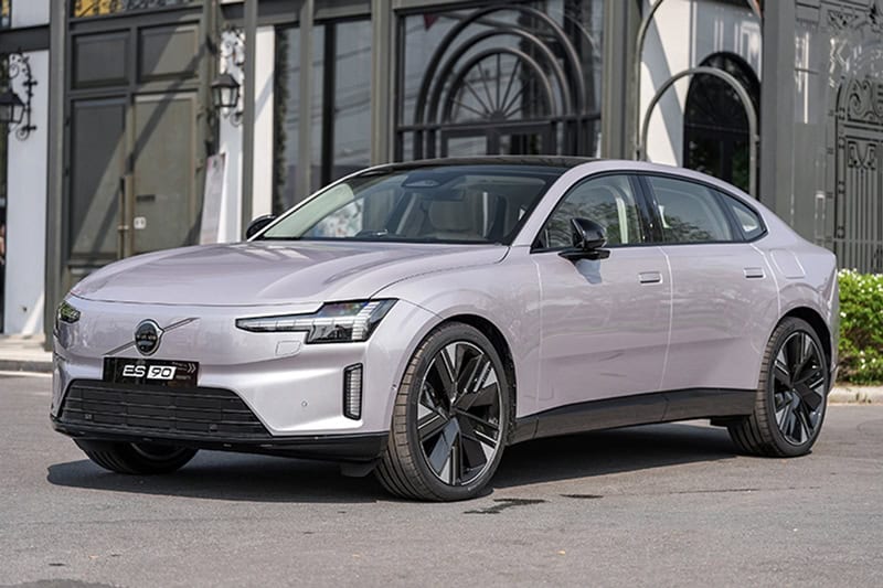 Volvo ES90