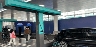 BYD เปิดสถานี Flash Charging ชาร์จ EV ไวสุด 1,500 kW พร้อมแบตเตอรี่ใหม่ Blade Battery 2.0