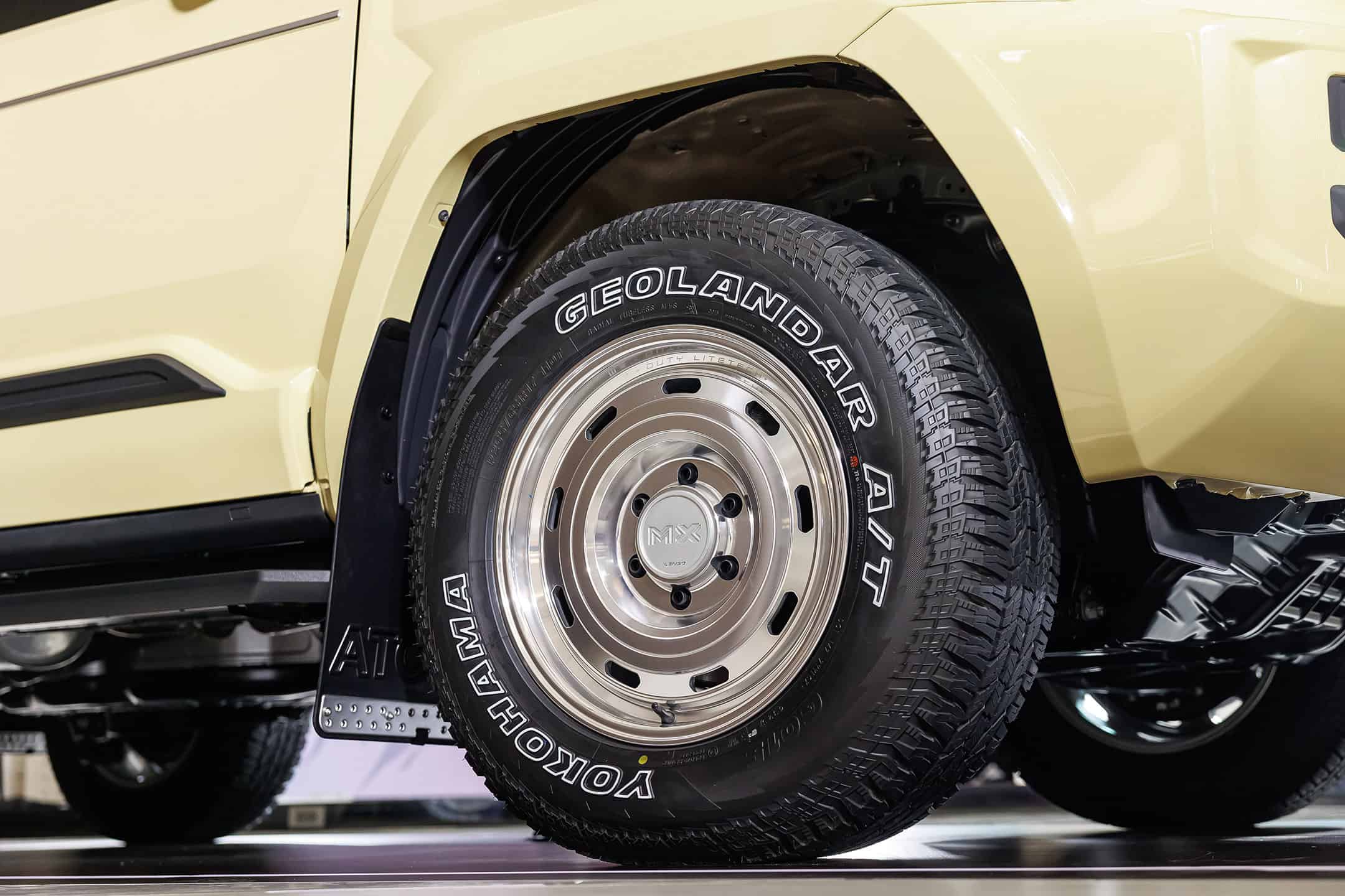 Toyota Land Cruiser FJ