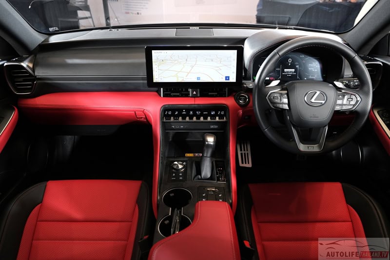 Lexus IS300h (2026)