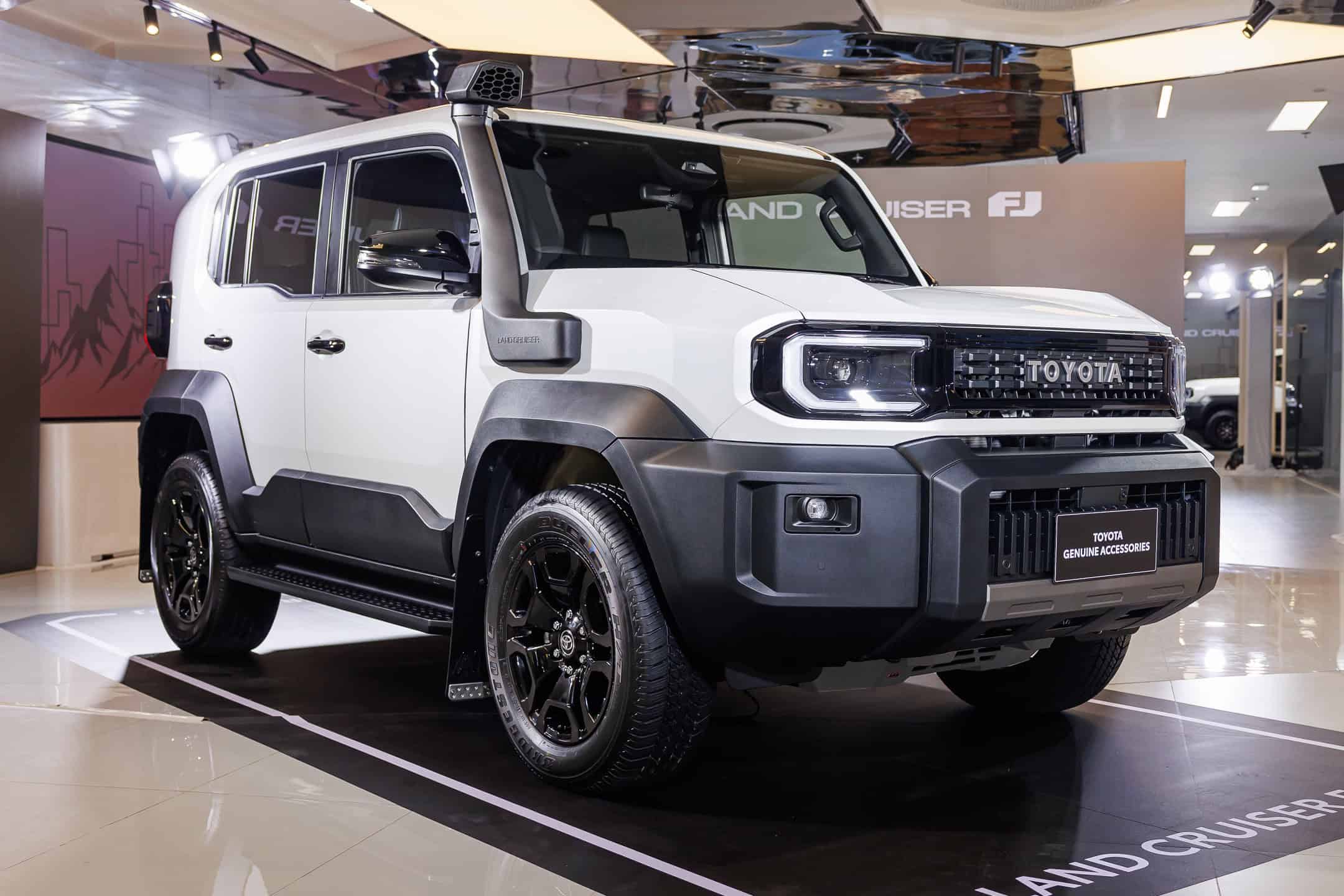 Toyota Land Cruiser FJ