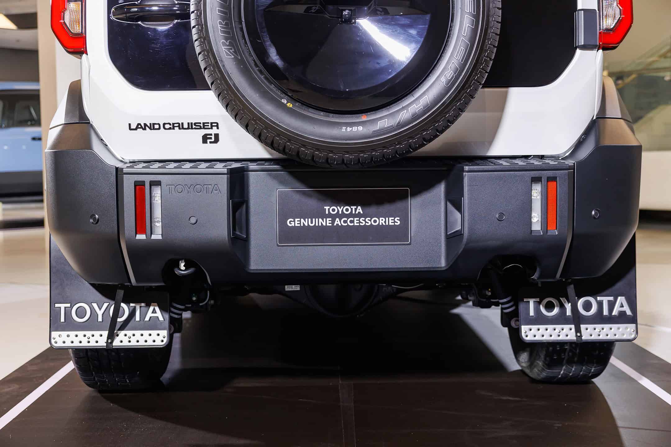 Toyota Land Cruiser FJ