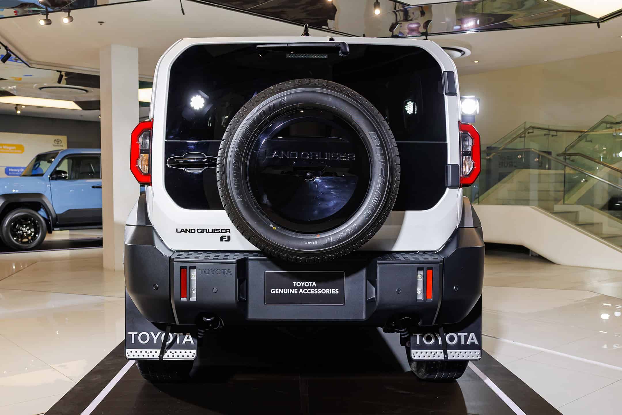 Toyota Land Cruiser FJ