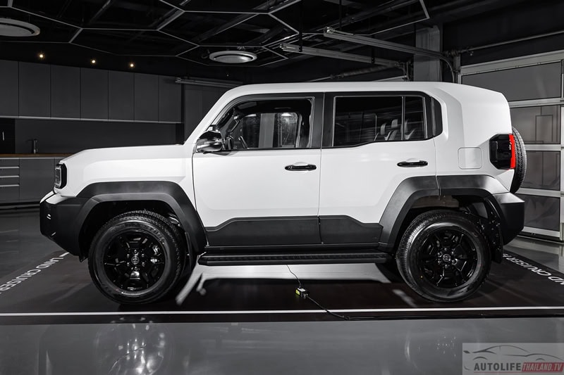 Toyota Land Cruiser FJ