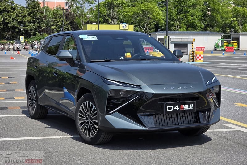 OMODA C4 EV