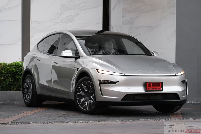 TESLA Model Y L