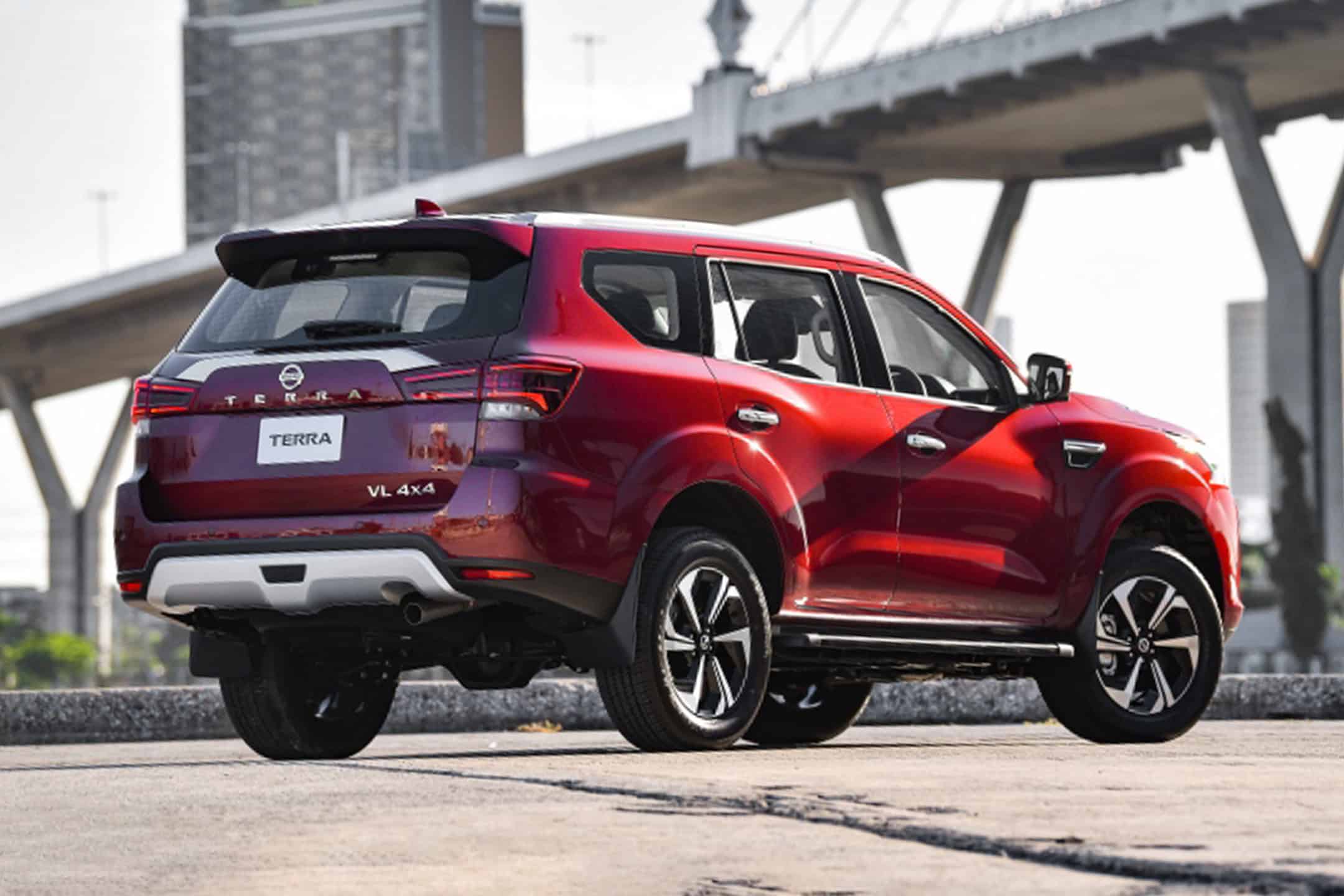 Nissan TERRA
