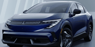 Mitsubishi Eclipse Sportback EV จากสหรัฐฯ แฝดคนละฝาของ Nissan Leaf