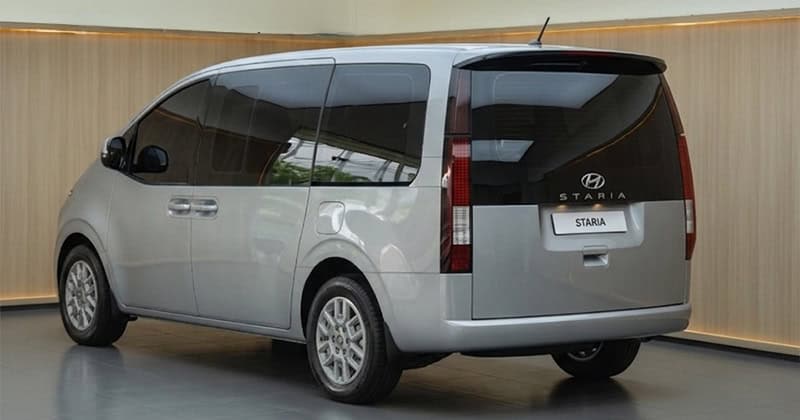 Hyundai Staria Essence