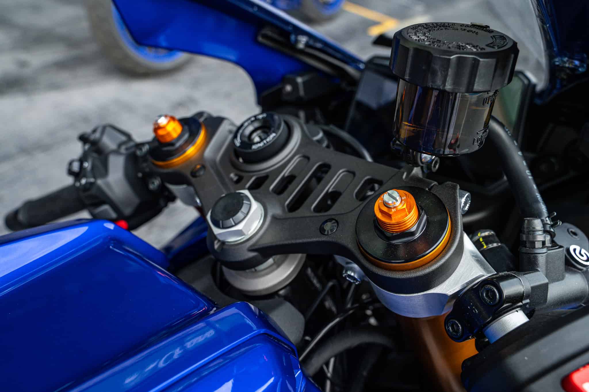 NEW YAMAHA R7