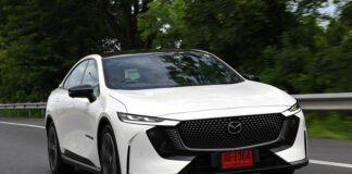 ภาพรถคันจริง ครบทุกสี Mazda6e รถไฟฟ้า100% ราคาอย่างเป็นทางการ : 1,169,000 – 1,199,000 บาท (นำเข้า CBU จีน) | แบต 77.9 kWh วิ่งระยะ 654 km.