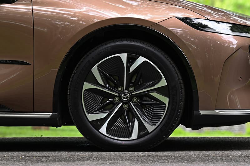 Mazda6e