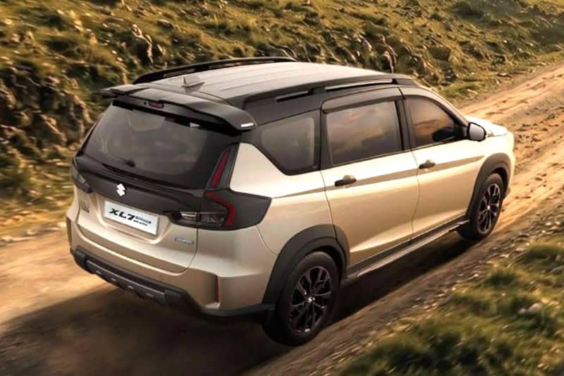 Suzuki XL7 Hybrid Minorchange