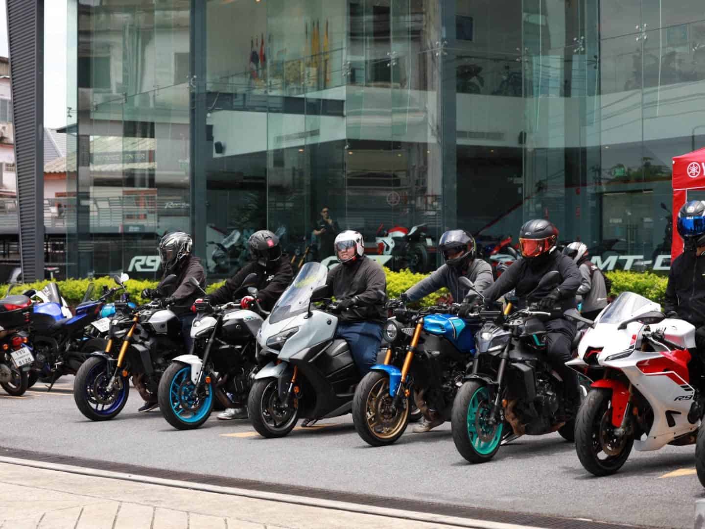 YAMAHA