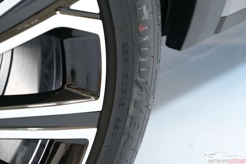 GEELY STARRAY EM-R