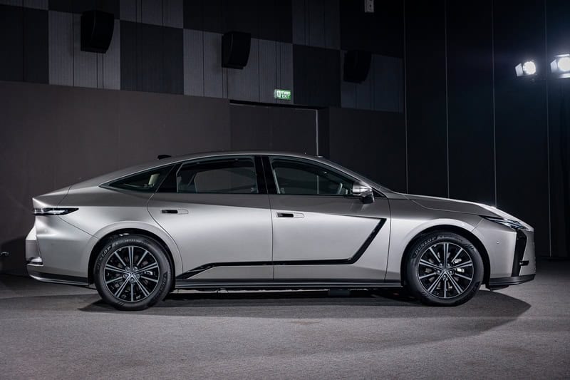 Lexus ES