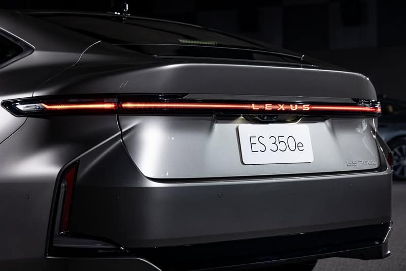 Lexus ES