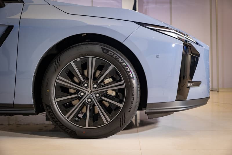 Lexus ES