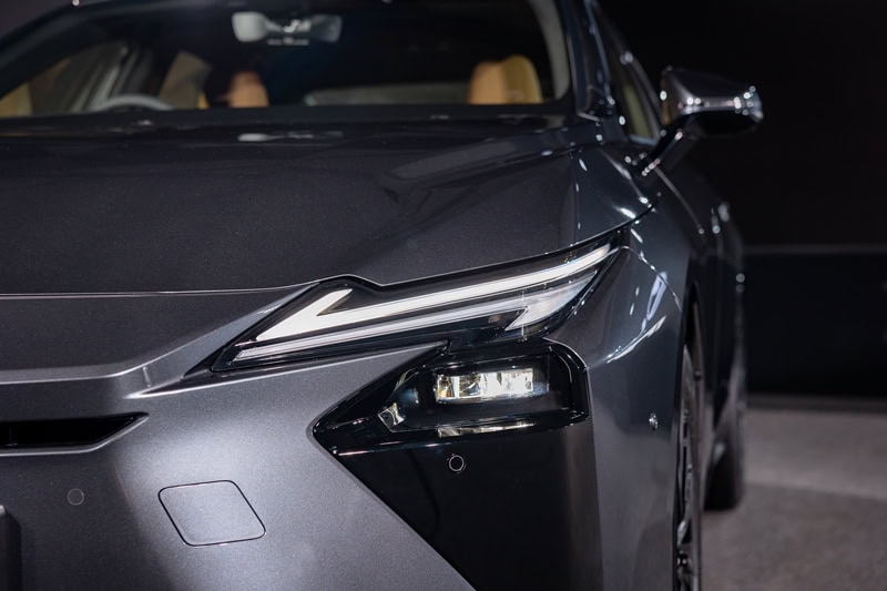 Lexus ES