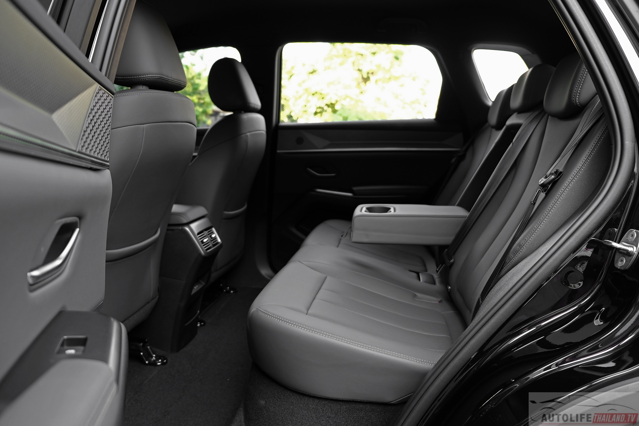 BYD Sealion 5