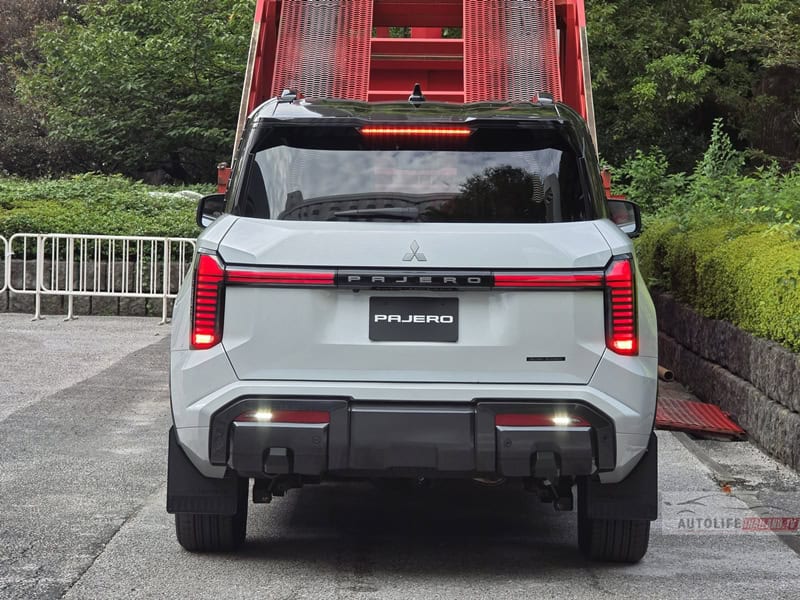 All NEW Mitsubishi PAJERO