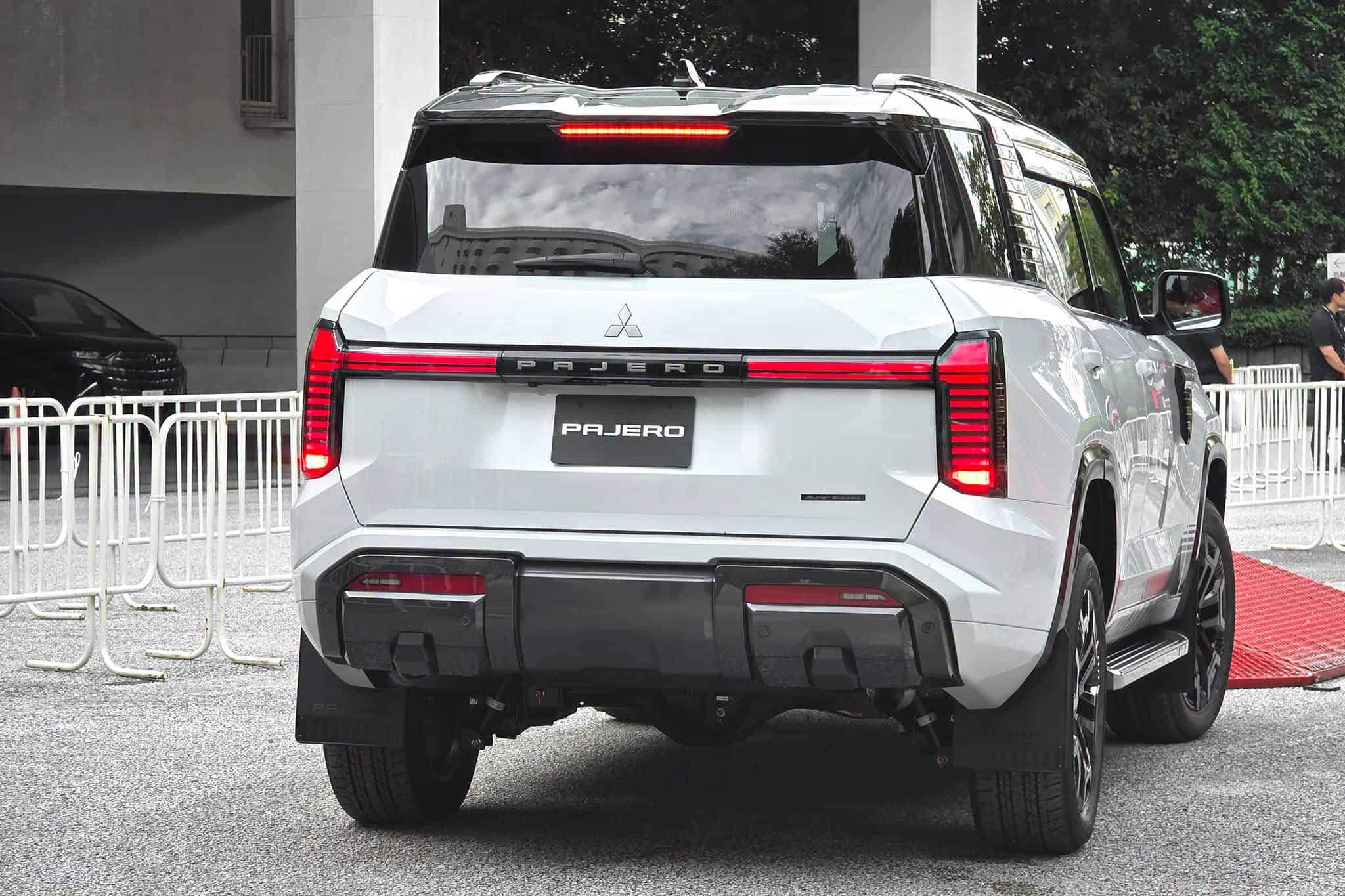 All NEW Mitsubishi PAJERO