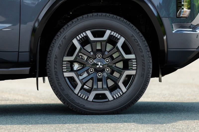 All NEW Mitsubishi PAJERO