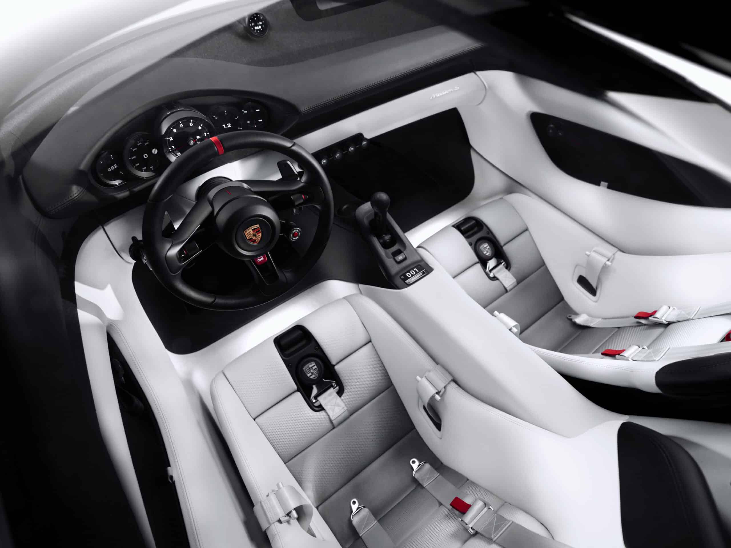 Porsche Mission S