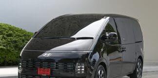 ภาพรถคันจริง Hyundai STARIA Hybrid Minorchange ราคาอย่างเป็นทางการ : 2,099,000 – 2,399,000 บาท (นำเข้า CBU เกาหลีใต้) | MPV 11 ที่นั่ง Hyundai STARIA Hybrid