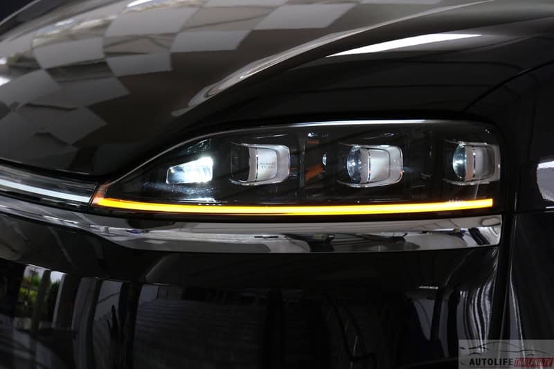LUXEED EHV V9