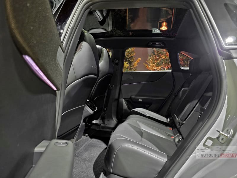 Mazda CX-6e
