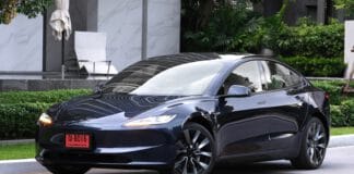 ภาพรถคันจริง TESLA Model 3 รถไฟฟ้า100% (Update Oct 2026) ราคาอย่างเป็นทางการ : 1,149,000 – 2,099,000 บาท | เพิ่มระบบ V2L TESLA Model 3