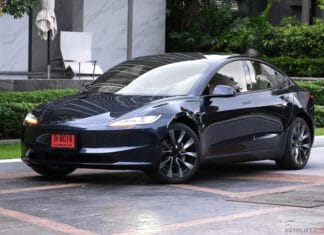 ภาพรถคันจริง TESLA Model 3 รถไฟฟ้า100% (Update Oct 2026) ราคาอย่างเป็นทางการ : 1,149,000 – 2,099,000 บาท | เพิ่มระบบ V2L TESLA Model 3
