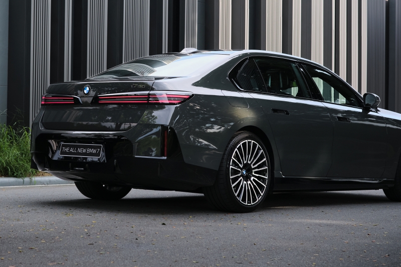 BMW i7 G70 LCI